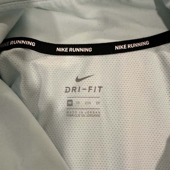 Nike Running Dri Fit thin quarter zip with back vent XS - Picture 2 of 4
